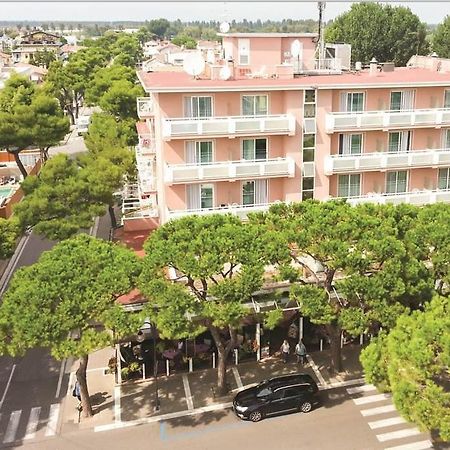 Hotel D'Annunzio Lido di Jesolo Dış mekan fotoğraf