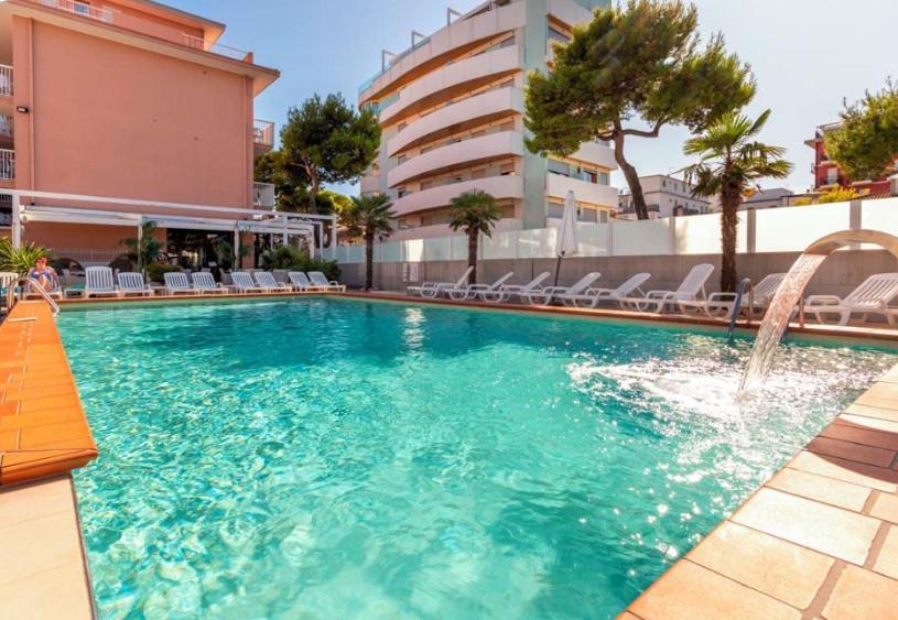 Hotel D'Annunzio Lido di Jesolo Dış mekan fotoğraf